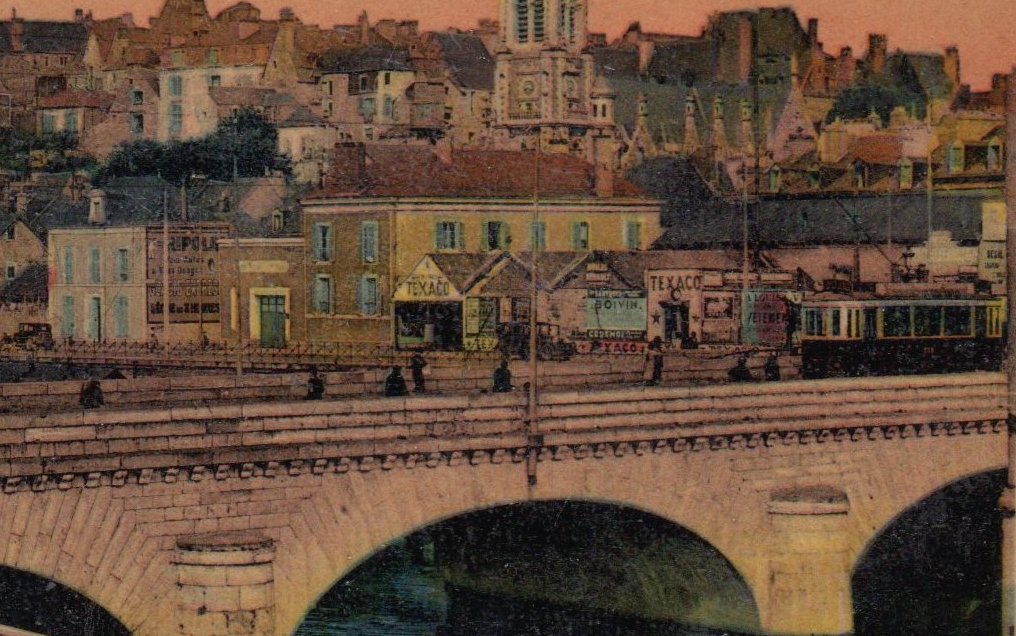 Le Mans Le Pont Gambetta avec tramway 1930s